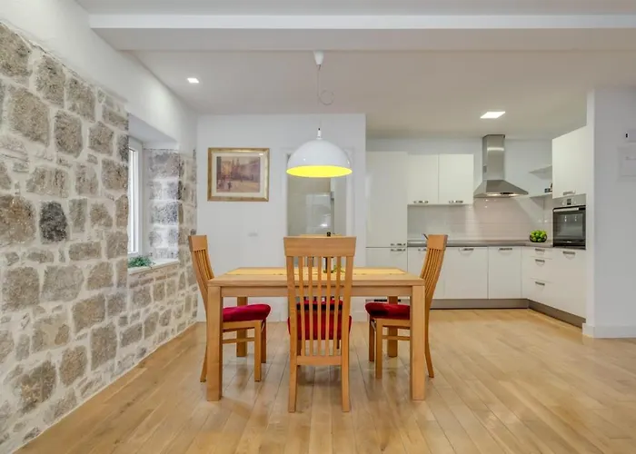 Centar Terace Apartmenets شقة